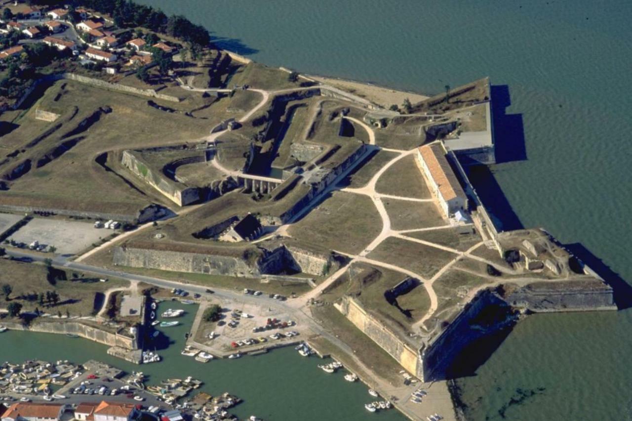 Escale à l'île d'Oléron Villa Le Château-dʼOléron Exterior foto